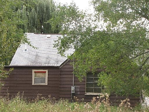 2nd image of 22050 Burnham Ave