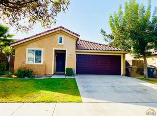 6403 Pennsylvania Way, Bakersfield, CA 93313