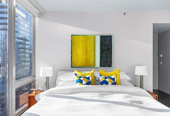 Sold by Compass | media 22