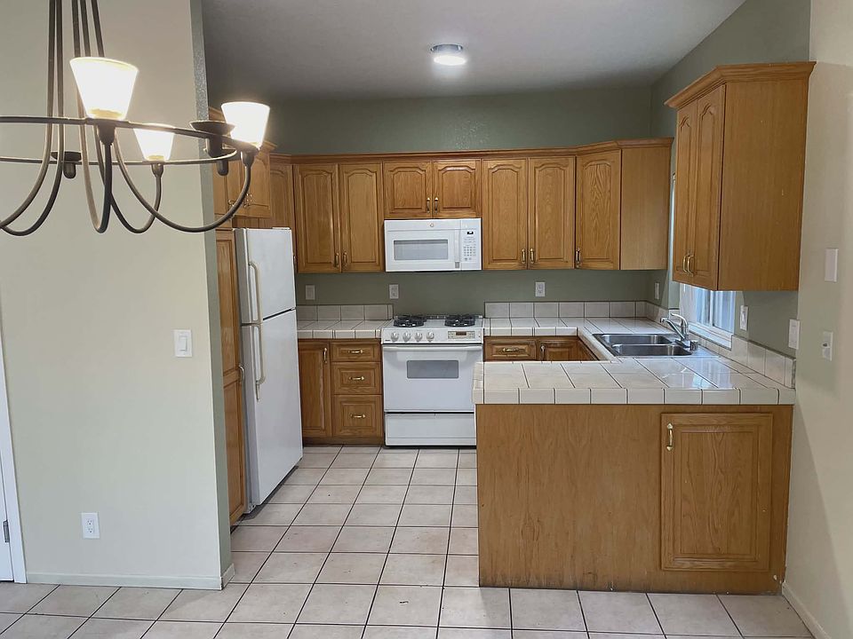 1st image of 88 Las Flores Dr