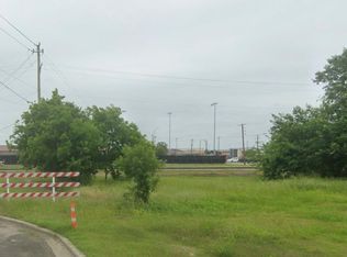 1218 Carnegie St, Baytown, TX 77520