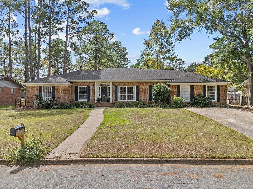 1st image of 1805 Robinhood Rd