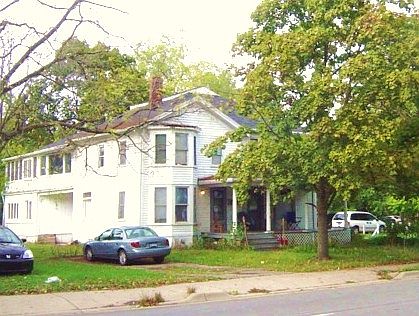 1st image of 105 N Hamilton St APT 04