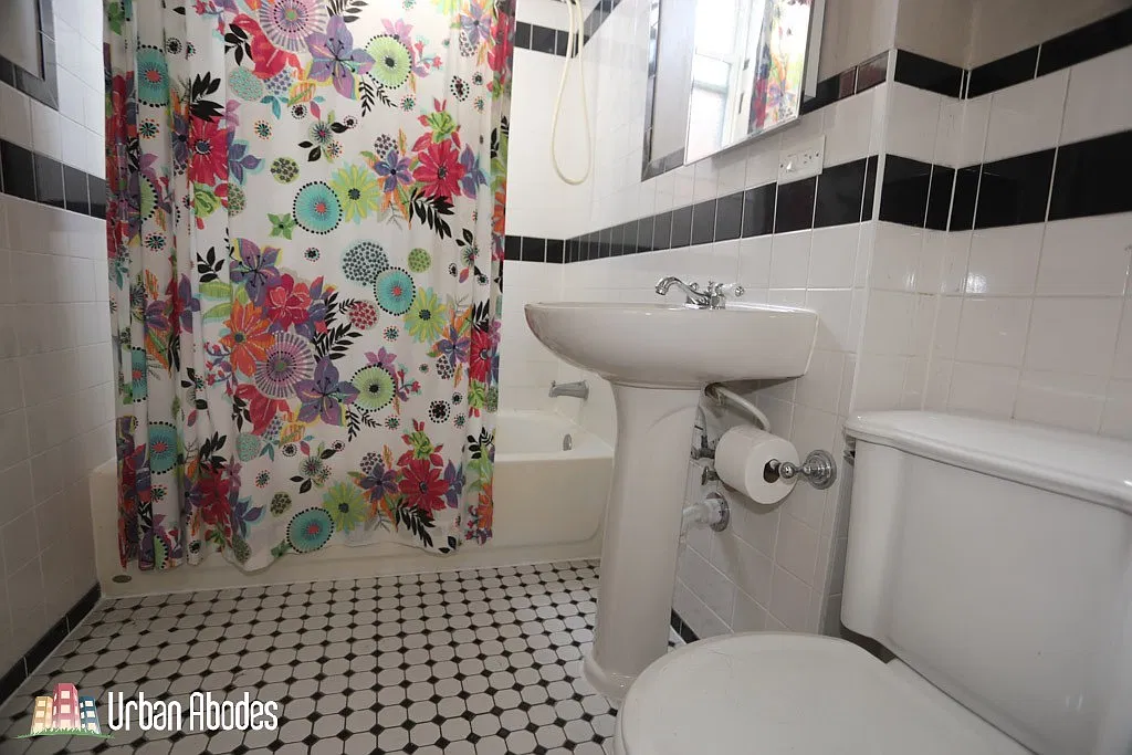 2 bed, 1000 sqft, $2,400 — Photo 1