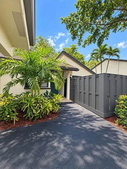 2 bed, 2.0 bath, 1517 sqft, $3,400 — Photo 1