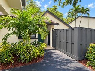 2105 Deer Creek Woodlands Way, Deerfield Beach, FL 33442