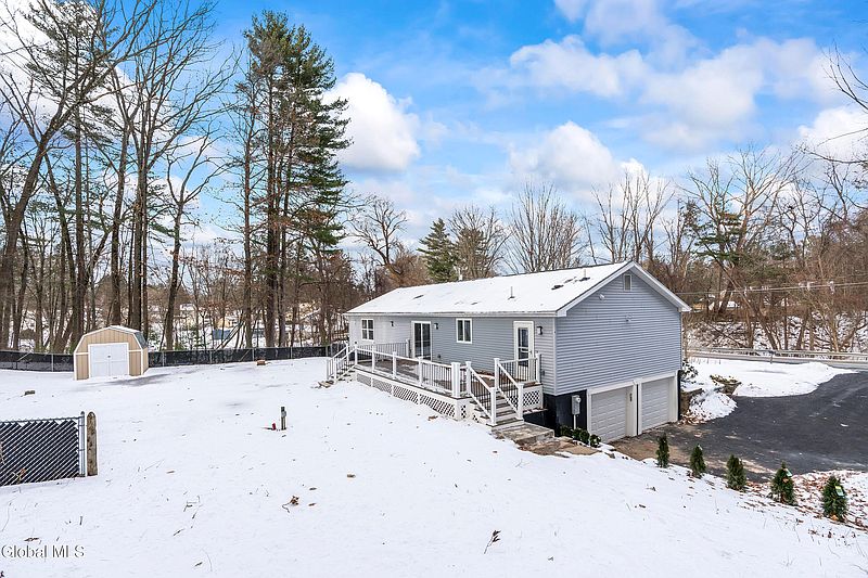 5th image of 116 Woodin Road
