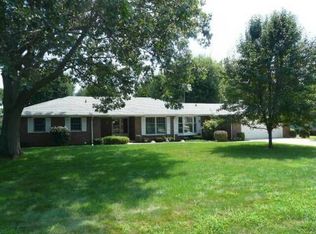 2318 Starlight Dr, Anderson, IN 46012