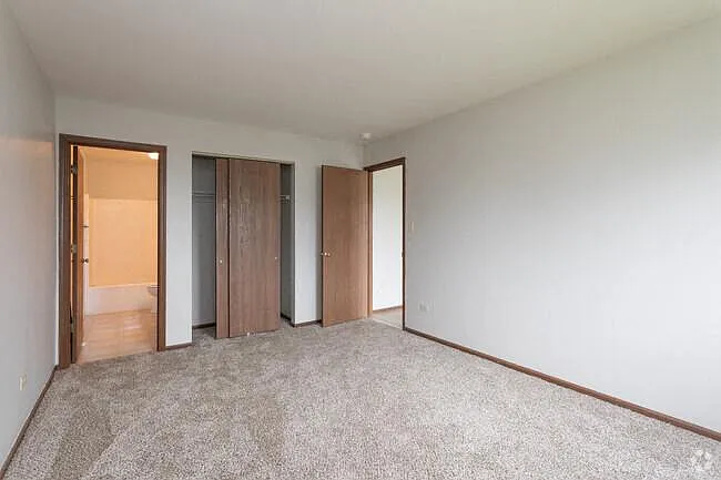 Fawn Ridge Apartments — Photo 16