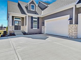 13477 W 174th Pl, Overland Park, KS 66221