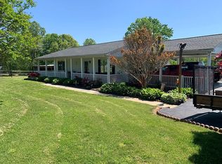 920 Loop Rd, Keeling, VA 24566