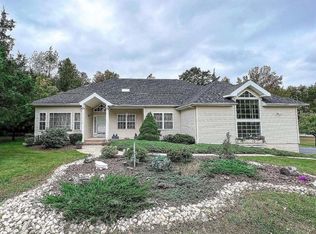 10 Jhan Dr, Jackson, NJ 08527