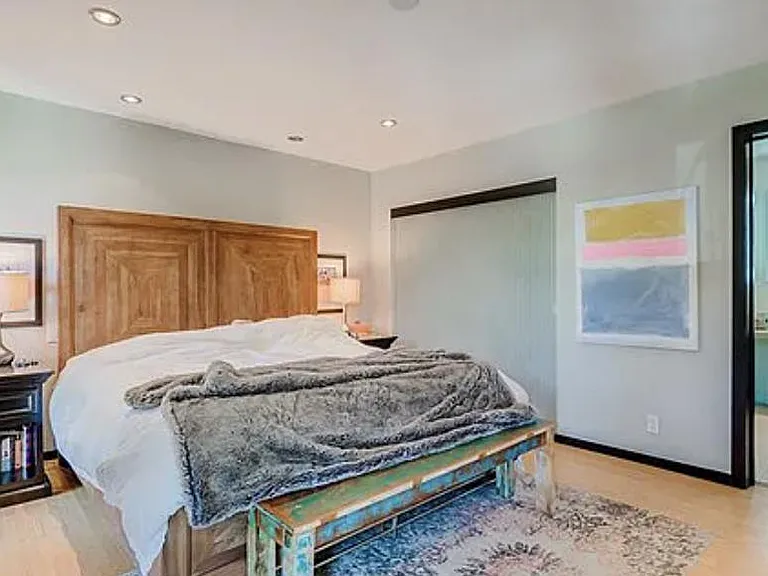 11789 Montana Ave #7 — Photo 8