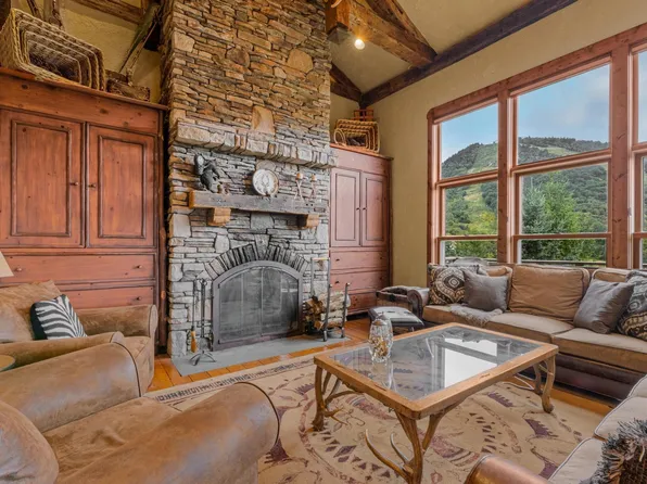 65 Lower Sun Dog Drive #15B, Killington, VT 05751