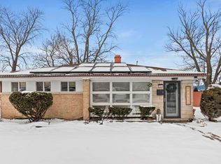 17302 Walter St, Lansing, IL 60438