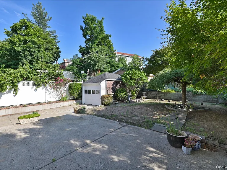 24948 Rushmore Ter — Photo 28