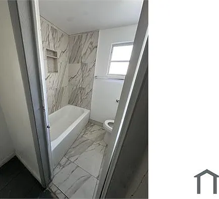 1029 Adams St #1 — Photo 10