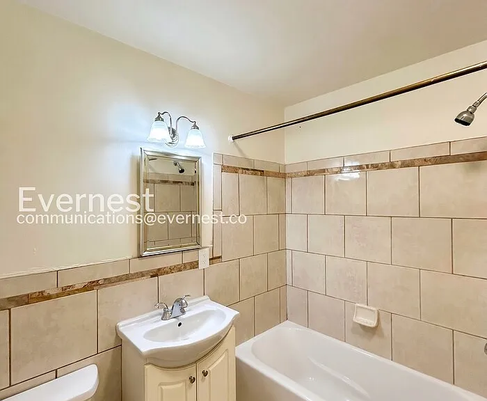 3114 Barton Ave #B — Photo 8
