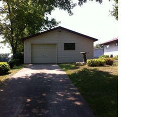 413 S State St, Greenview, IL 62642