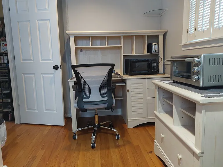 35 Ableman Ave — Photo 8