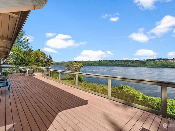 3rd image of 1103 Aqua Vista Drive NW