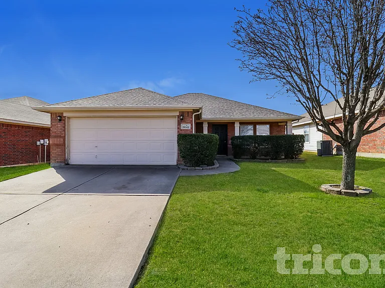 9641 Linton Dr — Photo 1
