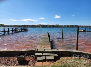 618 Isle Of Pines Rd, Mooresville, NC 28117