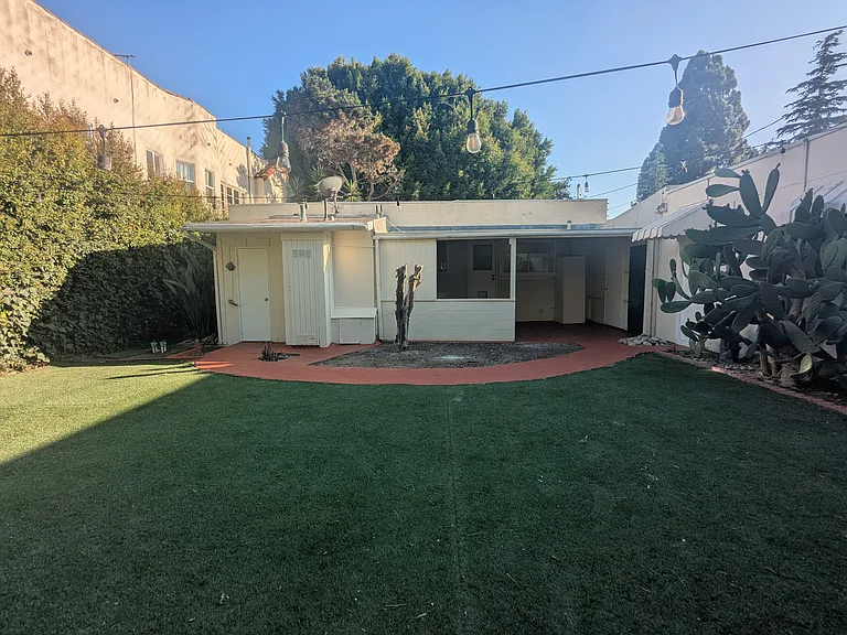 4120 Van Buren Pl — Photo 16