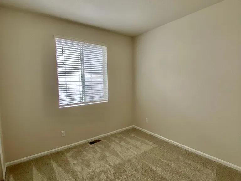 8739 Scarborough Dr — Photo 17