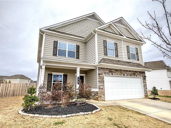 3rd image of 39 Jackson Farm Rd