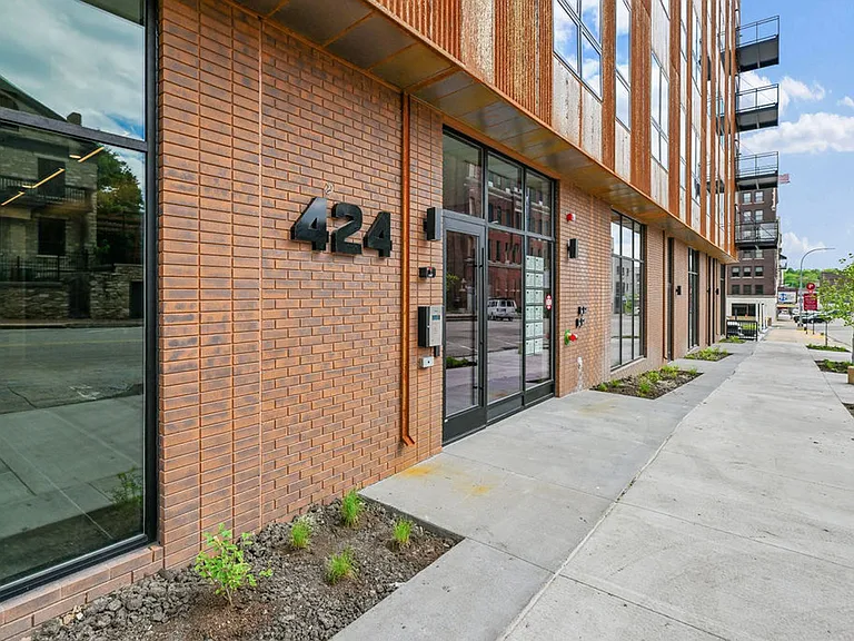 Urbane424 Apartments — Photo 7