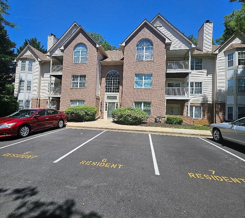 1st image of 9811 Lake Pointe Ct APT 203