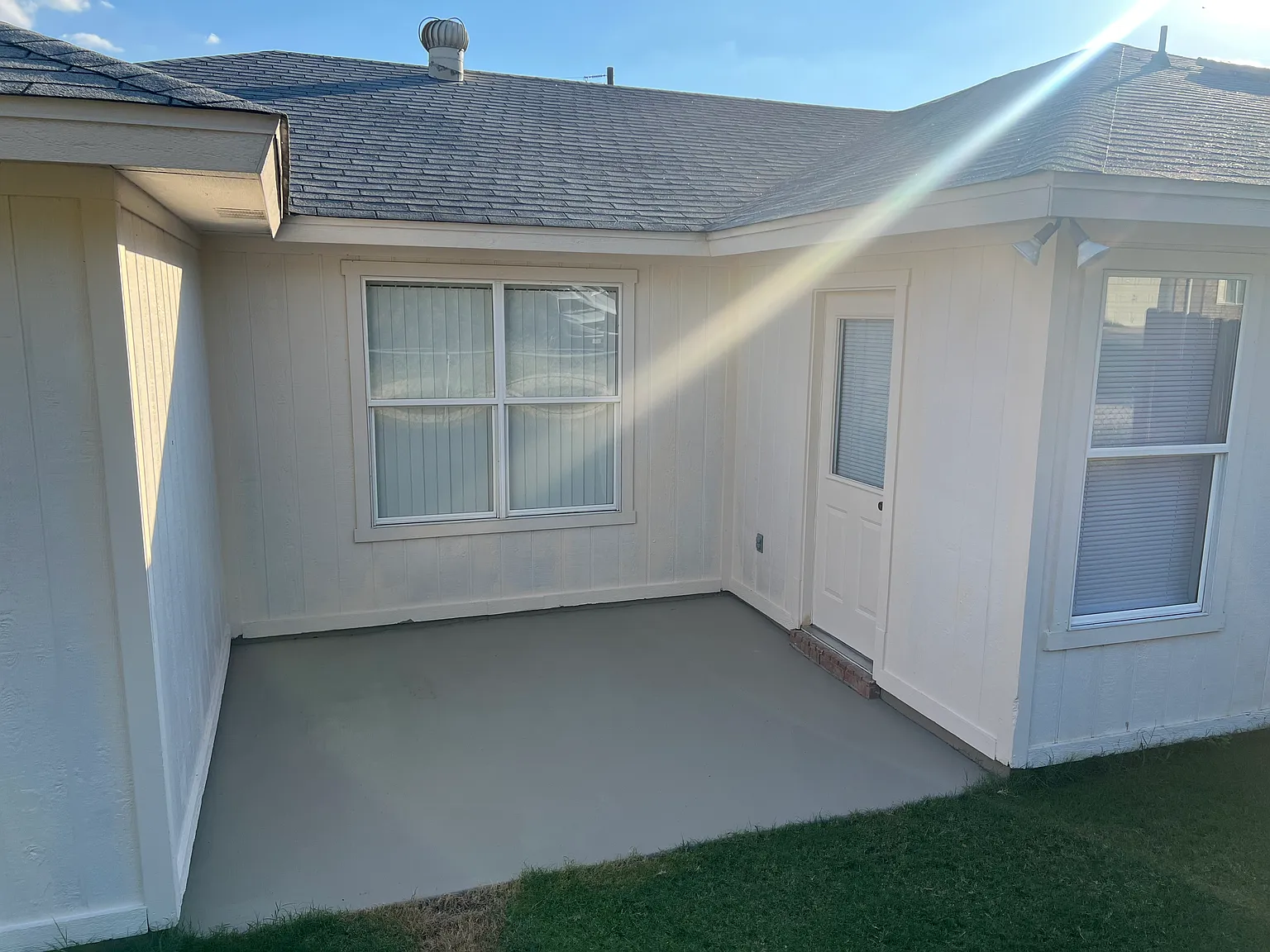 3 bed, 1000 sqft, $1,235 — Photo 4
