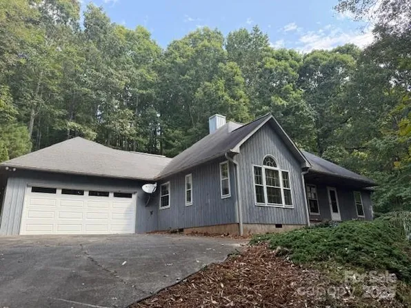 35 Sugar Maple Dr, Mills River, NC 28759