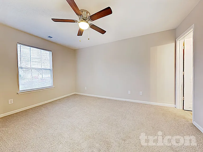 3010 Great Falls Dr — Photo 6