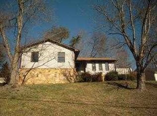 825 Ala Dr, Knoxville, TN 37920