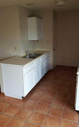 4th image of 5934 Fairshire Dr