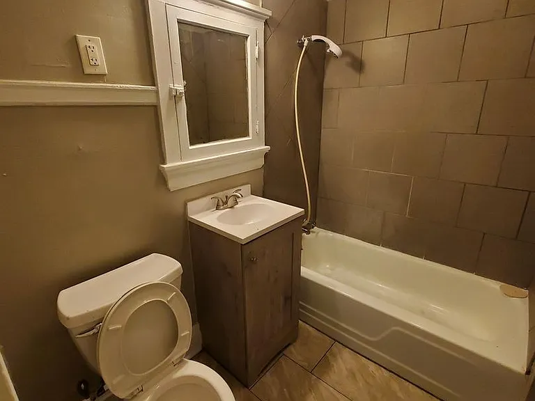 3228 N Achilles St. (Duplex)(Ace Property) — Photo 8