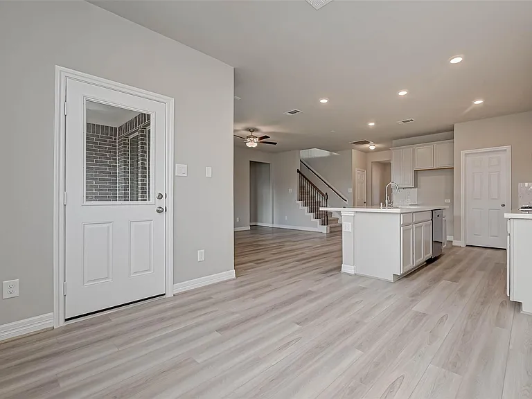 3433 Acacia Grove Ln — Photo 9
