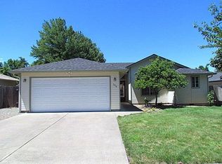 326 Snowy Butte Ln, Central Pt, OR 97502