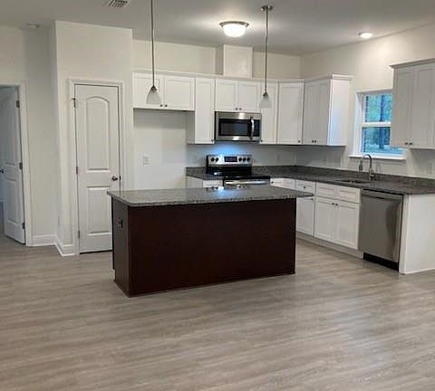 3rd image of 6208 Marlin Dr
