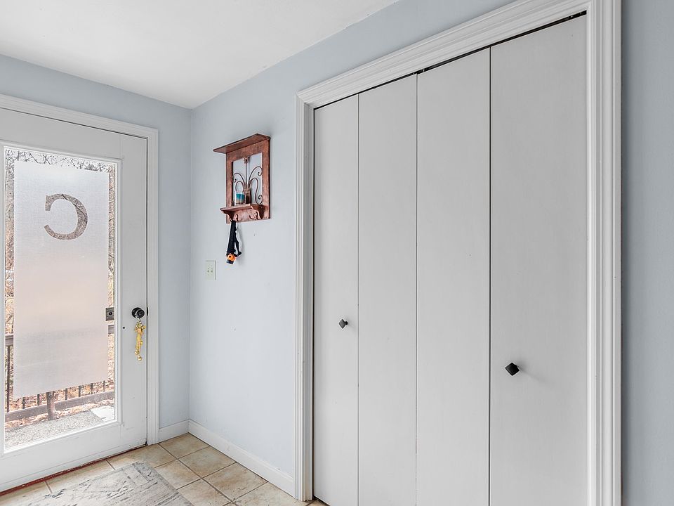 70 Boxwood Circle, Milford, NH 03055 Zillow