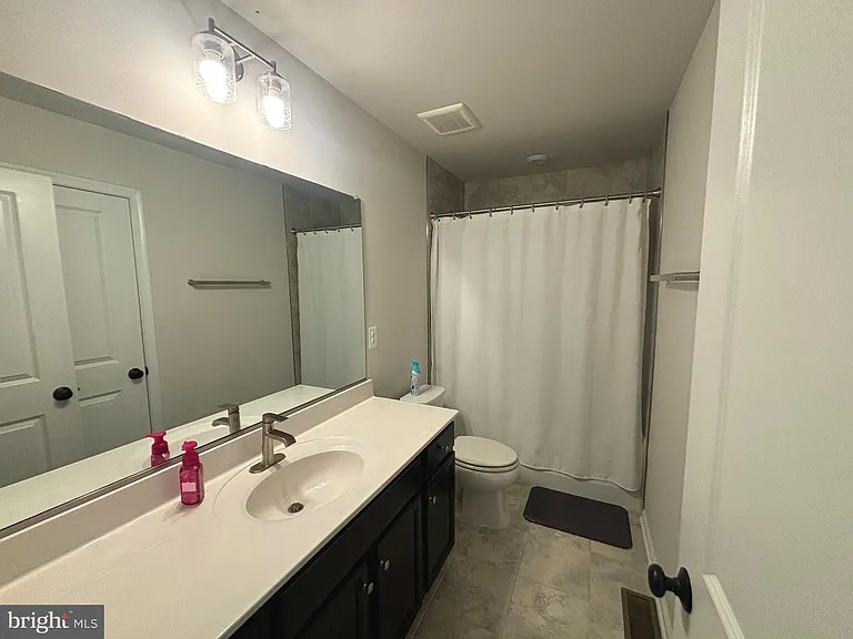 4105 Bolton Ct — Photo 12