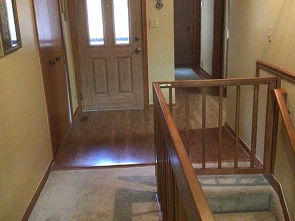 4th image of 16227 Pine Ridge Dr N