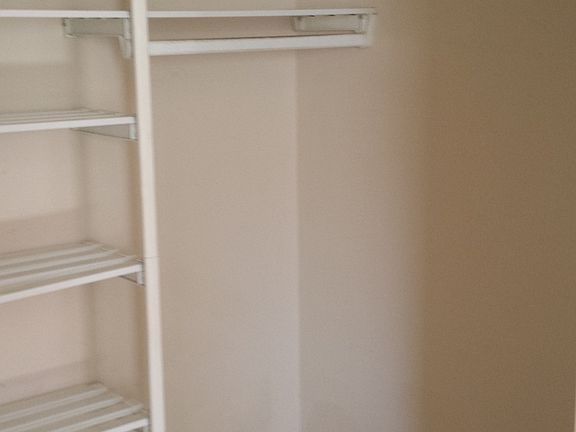 walk in closet master bedroom