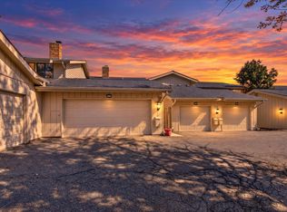 7105 Pebble Park Dr, West Bloomfield, MI 48322