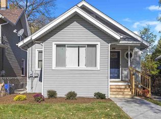 1434 Benton St, Rockford, IL