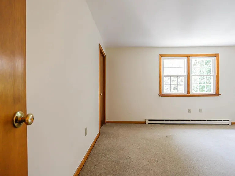 108 South St — Photo 34