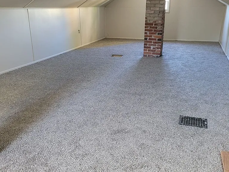 2348 Vine Ave — Photo 14