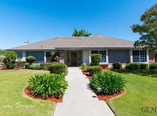 2118 Deerfield St, Bakersfield, CA